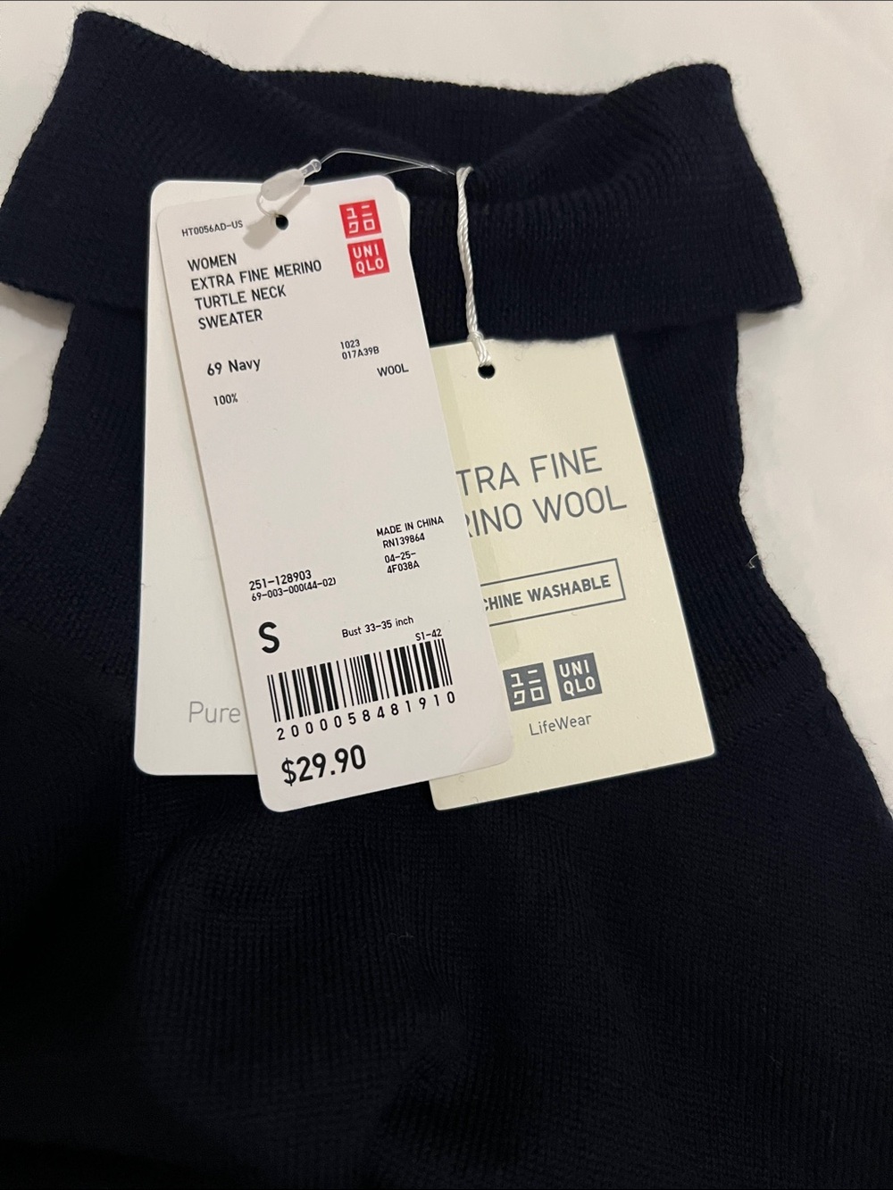 Uniqlo Women Extra Fine Merino Wool Turtleneck Sweater - Navy